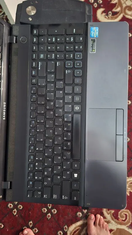 Ноутбук Samsung i3 — фото 1