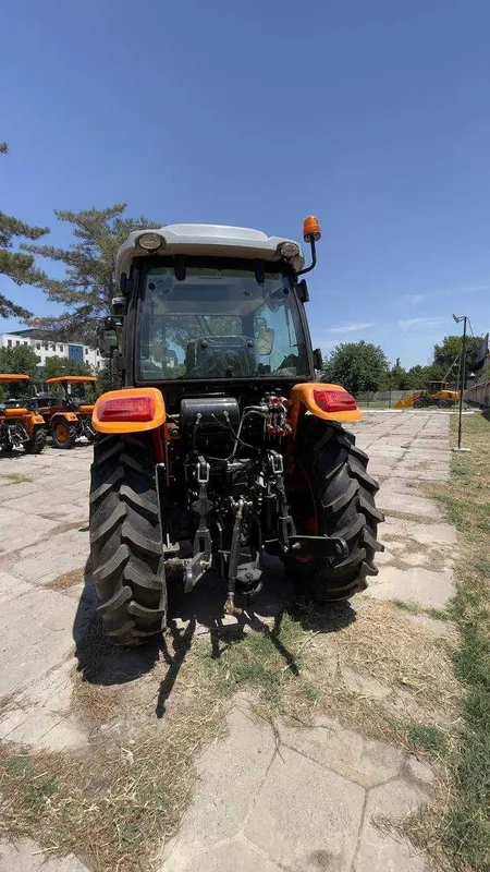 Traktor Chimgan GD 704 Kabina — фото 2