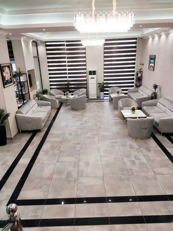 Здание Гостиница 35-номеров+ресторан ул.Фаргонайули 4-эт 3200 м² 10сот — фото 1
