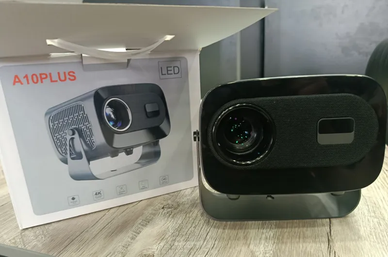 Proektor A 10+ android 13 smart 1 Proektor A 10+ android 13 smart 1