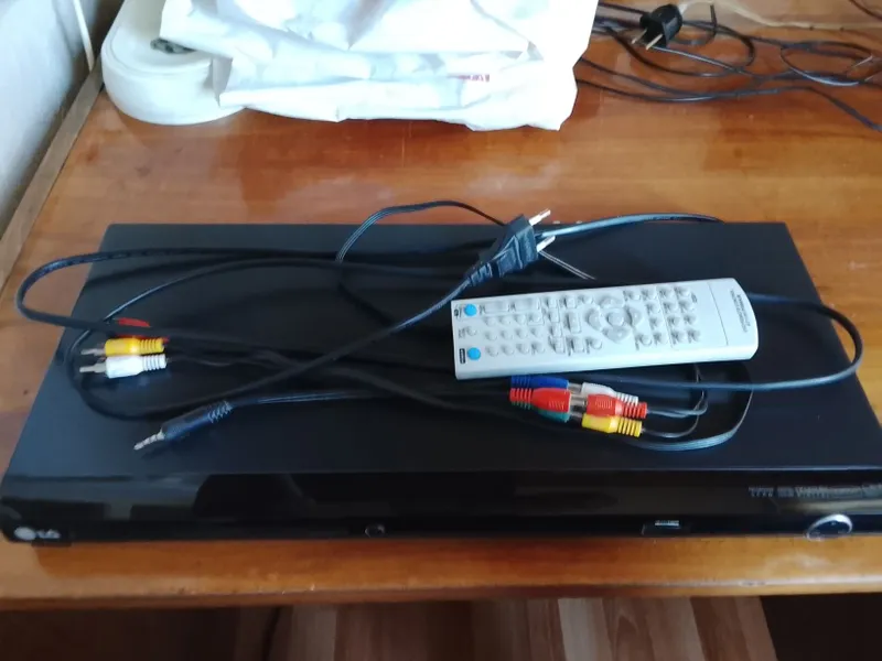 Dvd плейер LG DV382 и Nokla EVD 6680 читают все форрматы