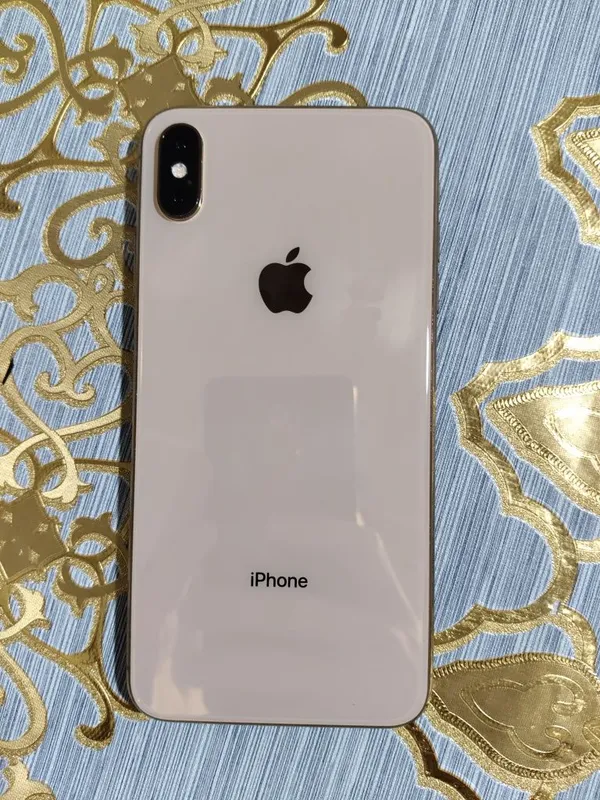 Iphone Xs xotrasi 64gb KH/A Yomks 100%