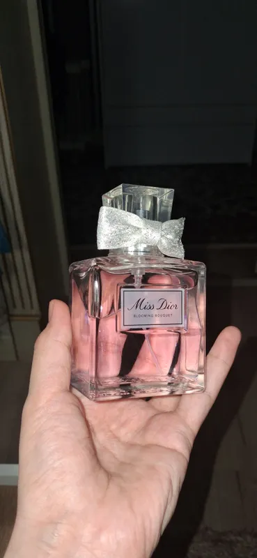 parfyum Miss Dior