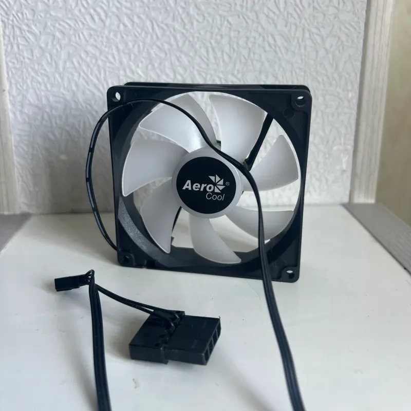 Кулер AeroCool 120 мм (3-pin) 2