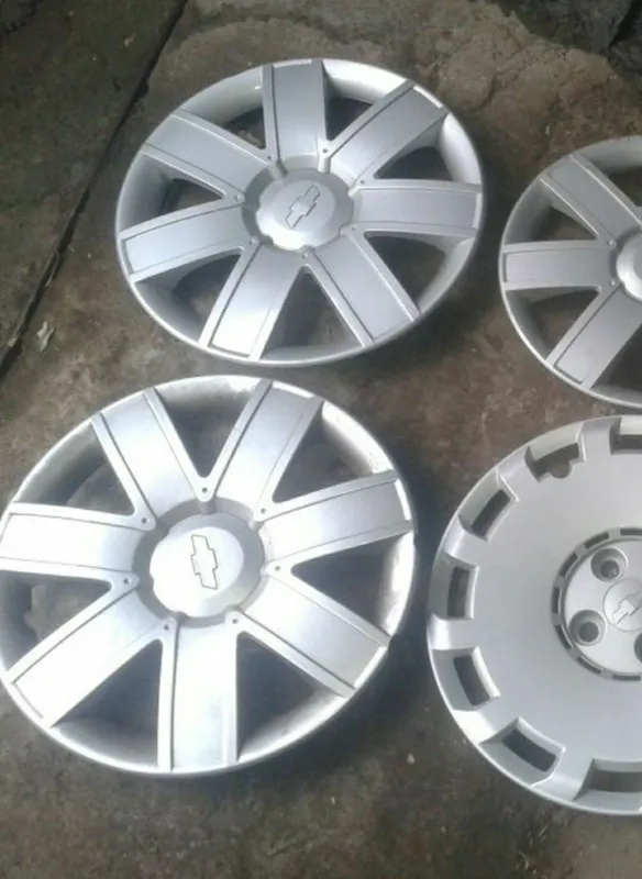 Spark Chevrolet logo, emblema sotiladi, oldi orqa va kolpaklar — фото 1