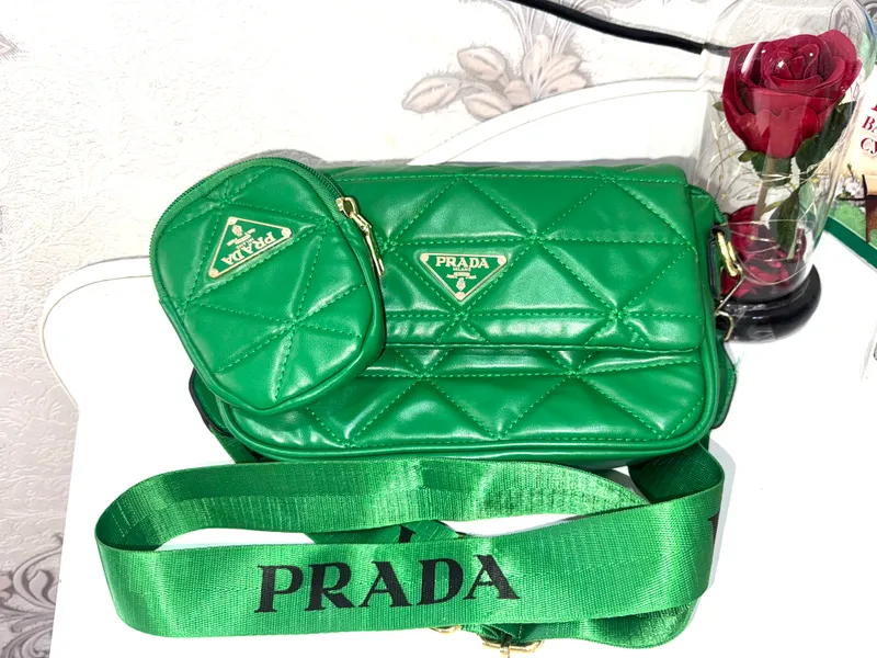 “PRADA” ayollar sumkasi 1 “PRADA” ayollar sumkasi 1
