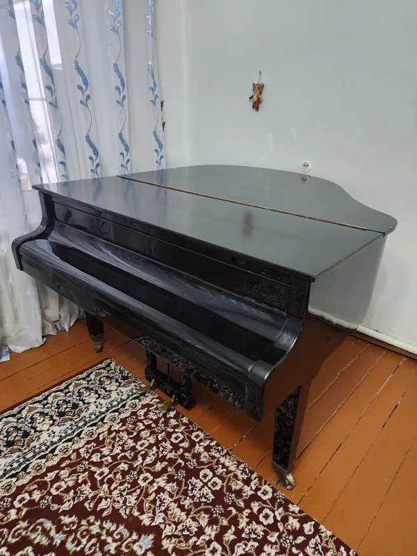«Qizil Oktyabr» kabinet royali sotiladi 4 «Qizil Oktyabr» kabinet royali sotiladi 4