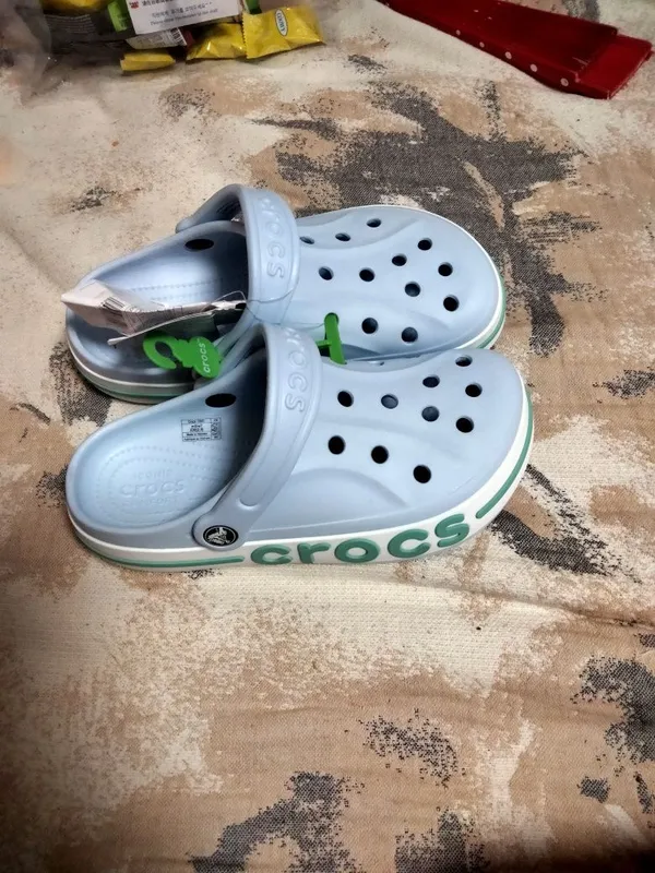 Продаю кроксы оригинал