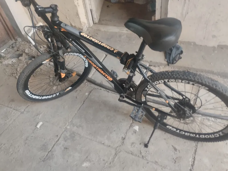 velosiped sotiladi velosiped sotiladi