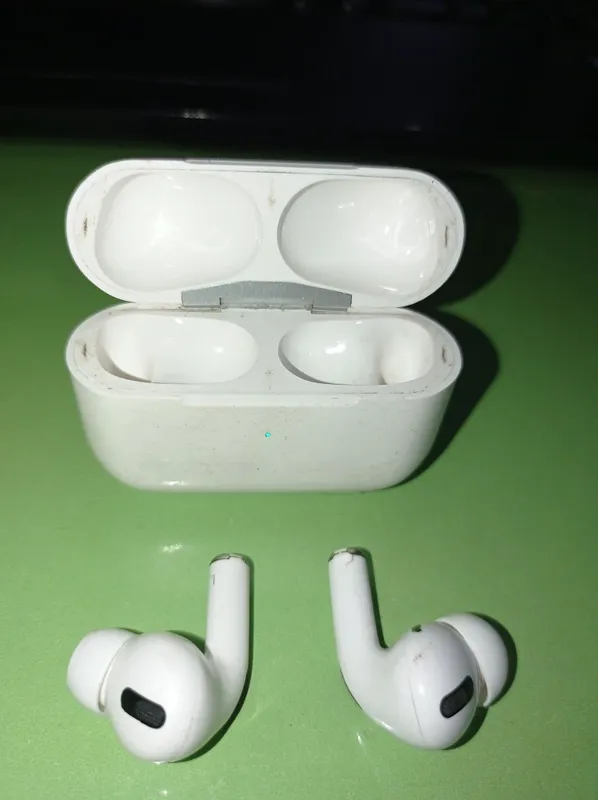 Apple Airpods pro quloqchinlari va zaryadkasi — фото 5