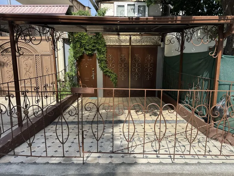 Продаются дом, 3 комнаты, Мирабадский район. Глинка/ 8 роддом