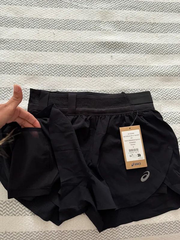 ASICS ayollar shortilari 4