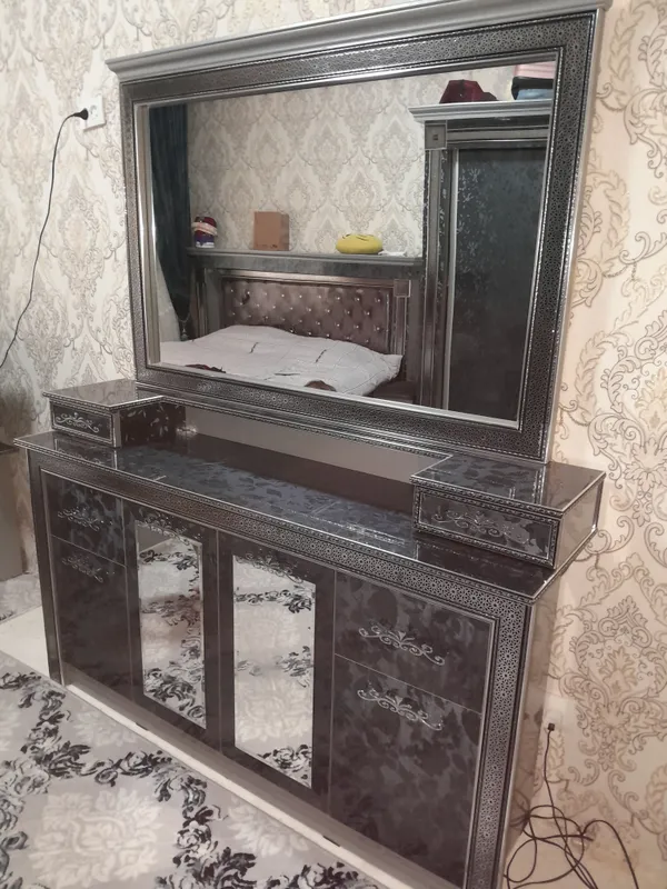Продаётся спальный гарнитур, состояние идеальное 3
