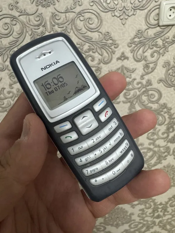 Nokia 2100 сотилади