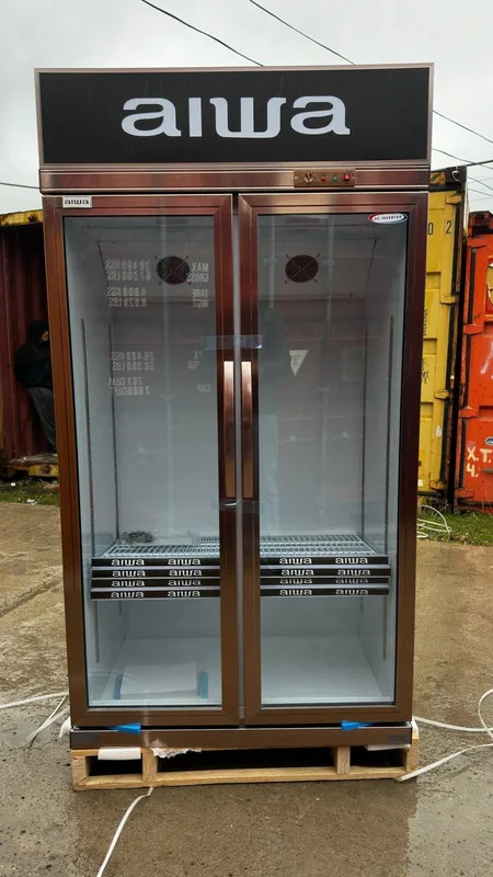 Витринный холодильник AIWA LC-850 (850 л) — Элегантный Gold 1 Витринный холодильник AIWA LC-850 (850 л) — Элегантный Gold 1