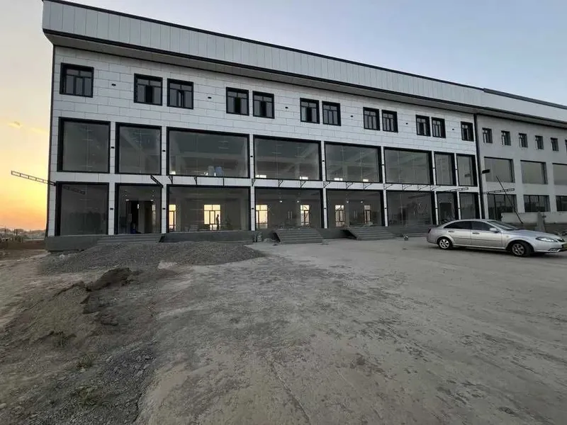 Сдаётся здание 1700м2
