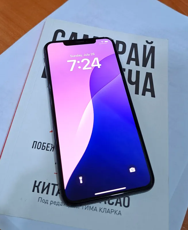 iPhone XS Max 1