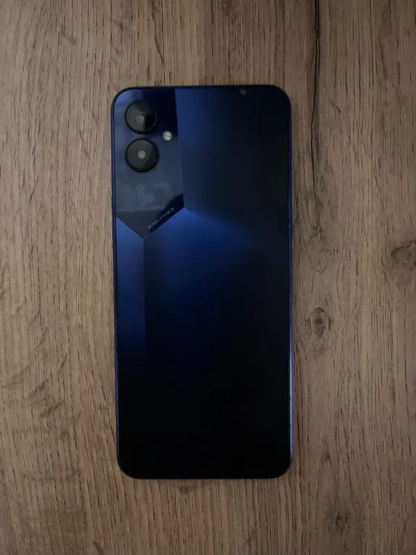 Телефон Tecno Pova 4 — фото 3