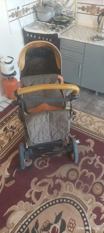 Коляска продаётся 1000000 6