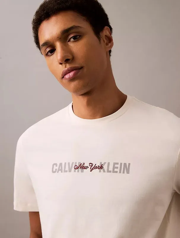 Футболка Calvin Klein — фото 2