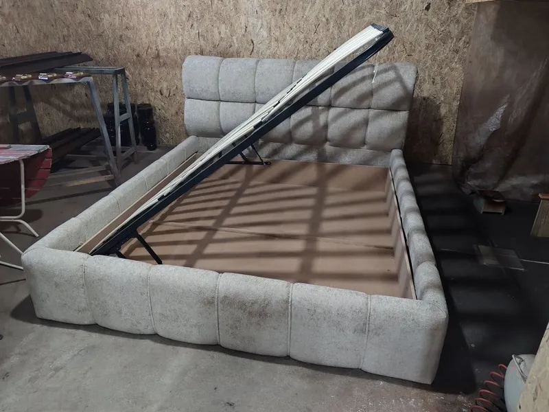 Продам кровать делал сам новая 5 Продам кровать делал сам новая 5