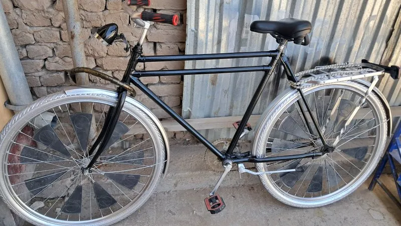 Velosiped Pachti yangi yurishiga gap yoq. Velosiped Pachti yangi yurishiga gap yoq.