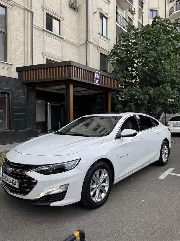 Malibu 2 sotiladi yoki arenda 2020 oq rang 3