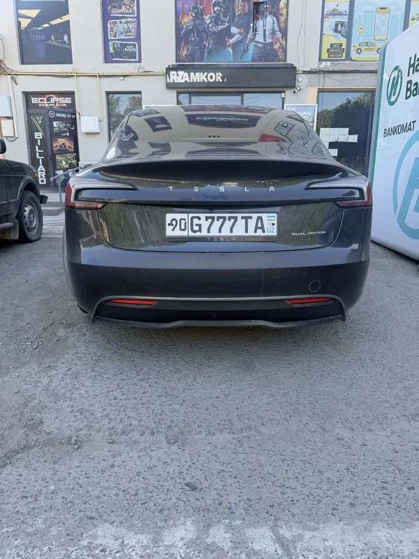tesla mode 3 highland — фото 3