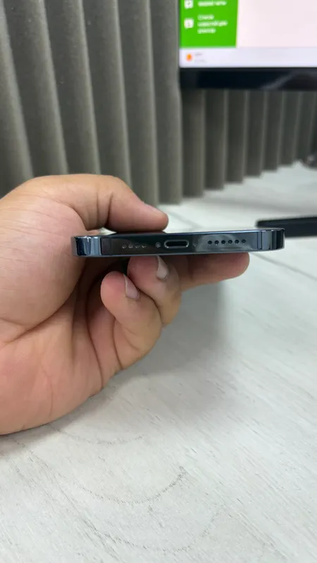 Iphone 12 pro max idealni radnoy 3