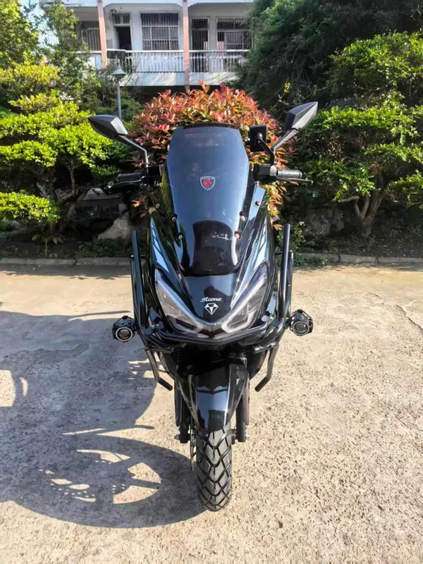 Benzinlik skuter 150cc redline 100km/3,4 2