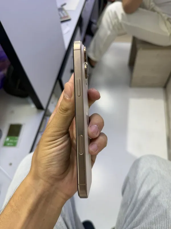 Iphone 16 max 256GB 98% 3