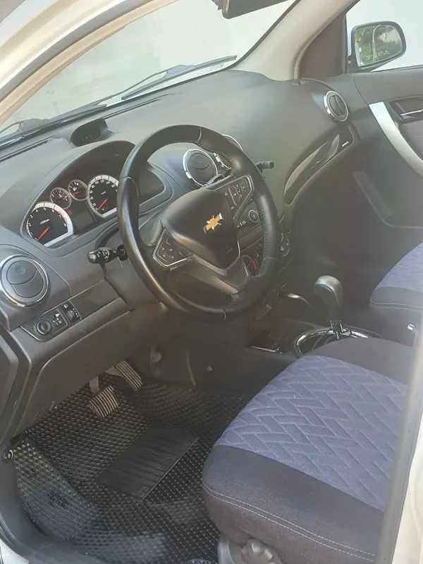 Nexia 3 rangi oq 6