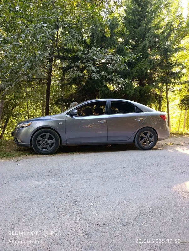 Kia Forte 2008 yil 375000 probeg Срочно — фото 1