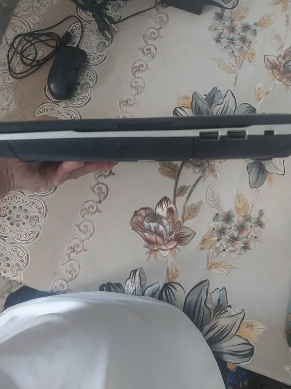 SAMSUNG NOUTBOOK 2