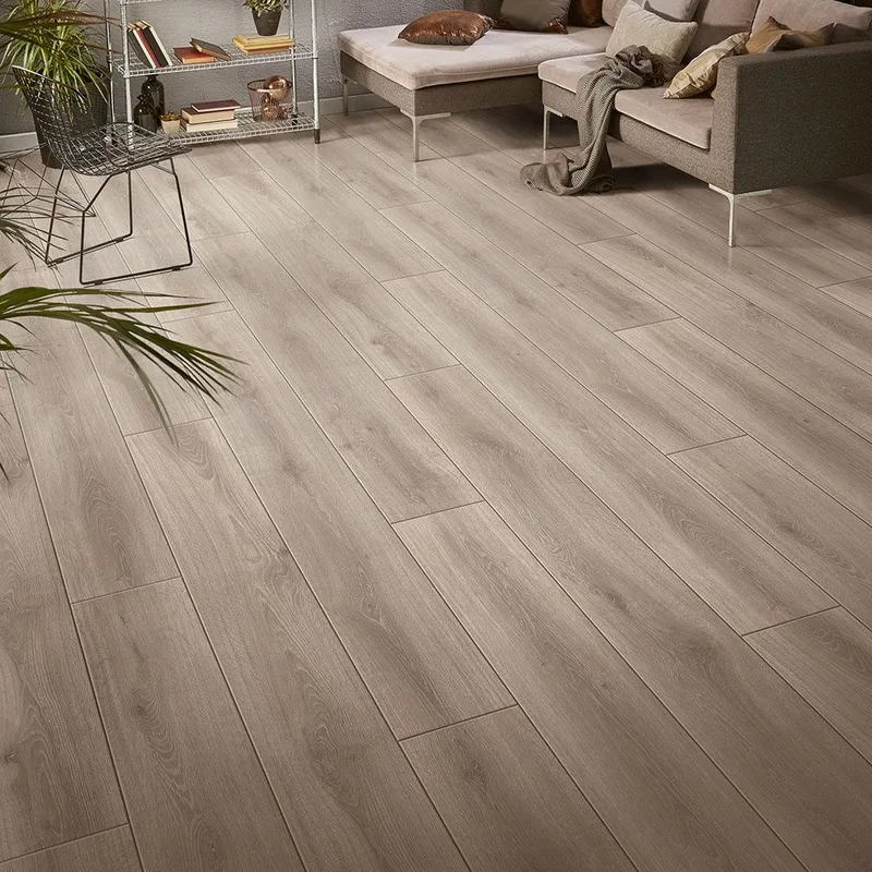 Tarket Laminat xizmati tez va ishonchli xamyonbob kop yillik staj — фото 3