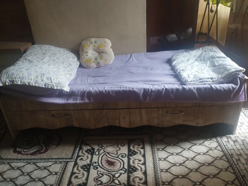 Продаю детскую мебель, в комплекте манеж и тумбочка 2