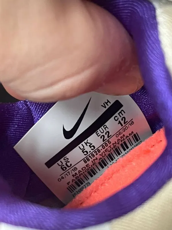 Nike детские кроссовки. Размер 23 цена 200 000 5 Nike детские кроссовки. Размер 23 цена 200 000 5