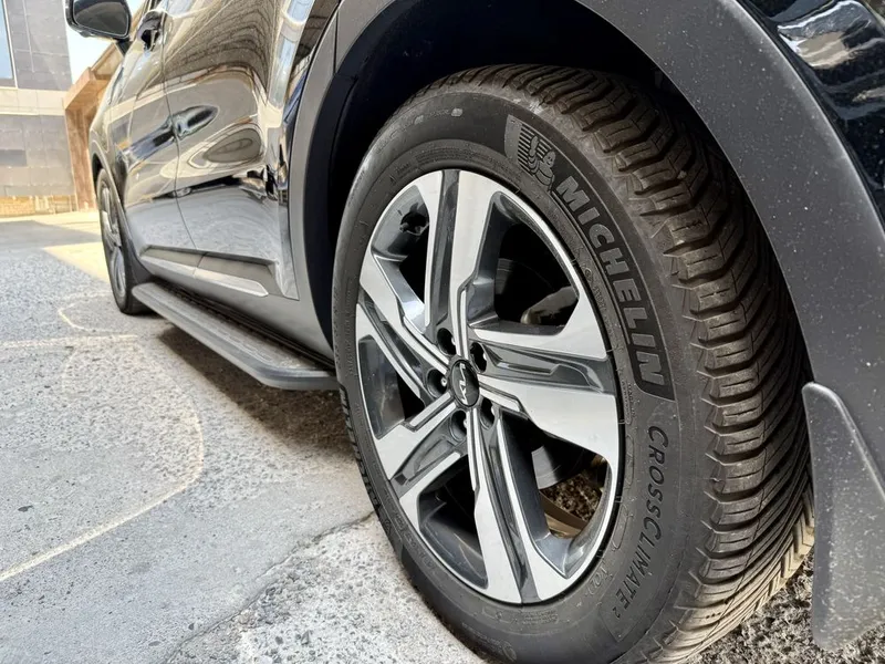 Продается Kia Sorento 3,5 7 Продается Kia Sorento 3,5 7