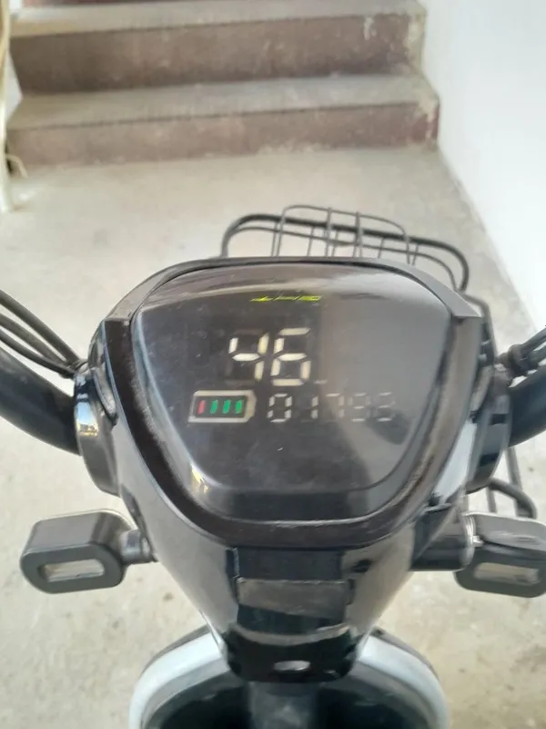 Skuter narhi 180000
