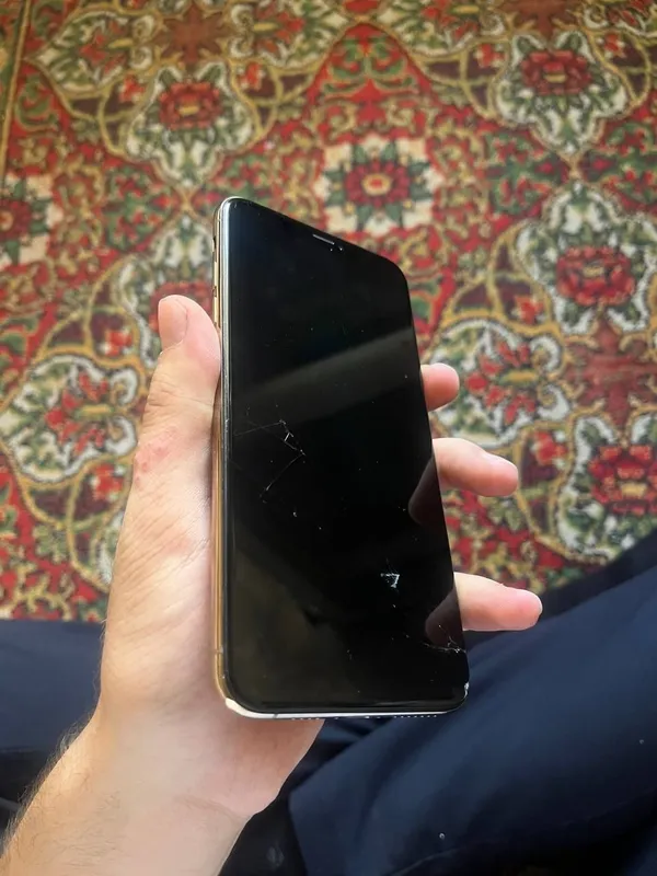 ayfon xsMax 3