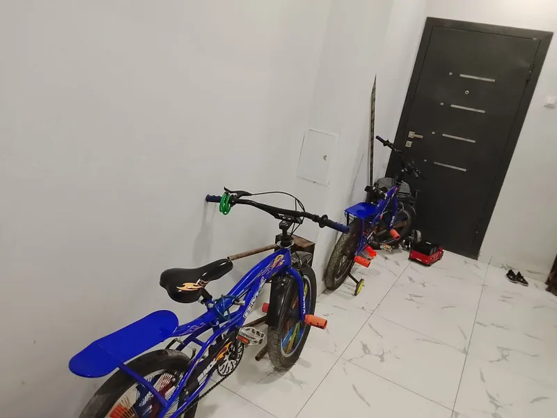 Velosiped sotiladi 2 dona 600000 ming so'mdan xolati yangidek