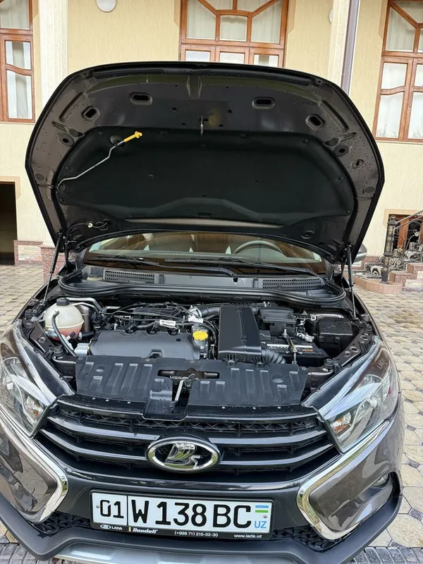 Lada Vesta Sw Cross 1.6 mexanika — фото 2