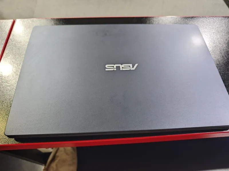 Asus intel celeron N4020 3 Asus intel celeron N4020 3