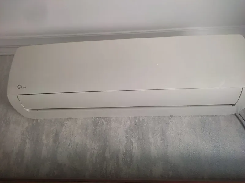 Срочно продается! Кондиционер MIDEA 24 1
