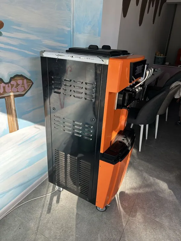 Freezer 220 xitoy, marojni apparat — фото 1