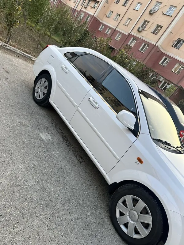 Jentra srochni sotiladi 100%radnoy metan o’rnatilgan 2