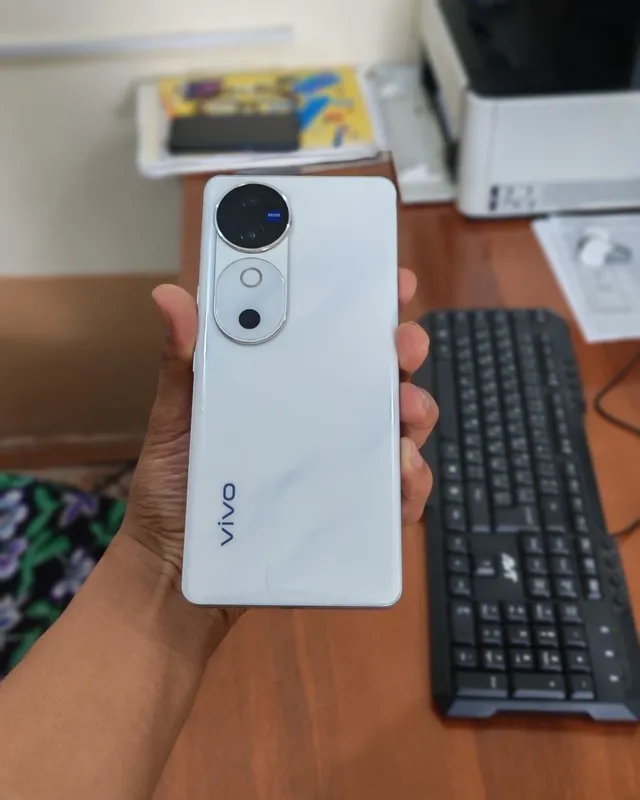 Vivo v40 5g white oq — фото 3