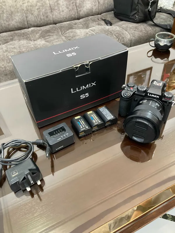 Panasonic LUMIX S5 (Full Frame) + 20-60mm Lens 5