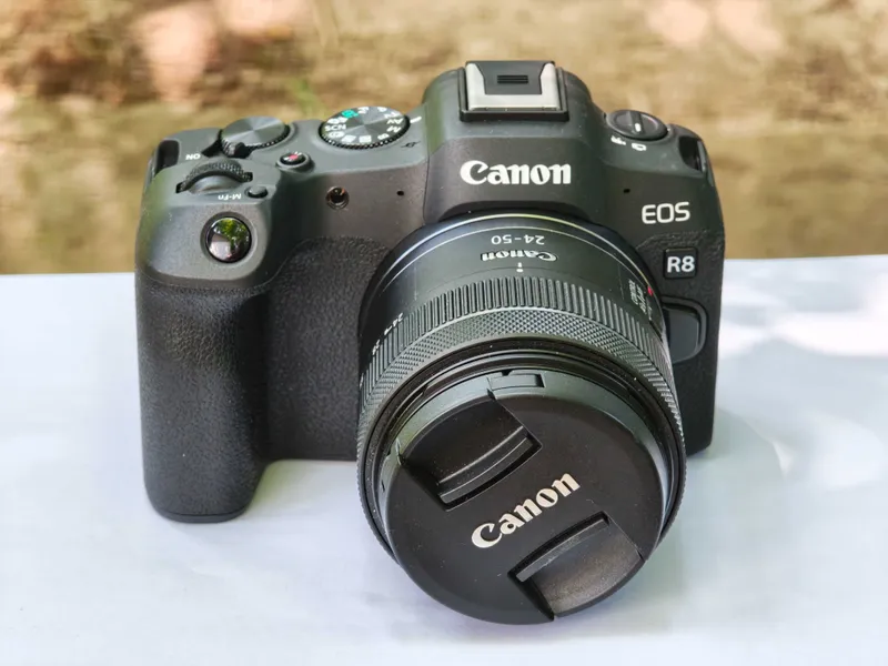 Беззеркальный полнокадровый фотоаппарат Canon R8 + объективы 1 Беззеркальный полнокадровый фотоаппарат Canon R8 + объективы 1