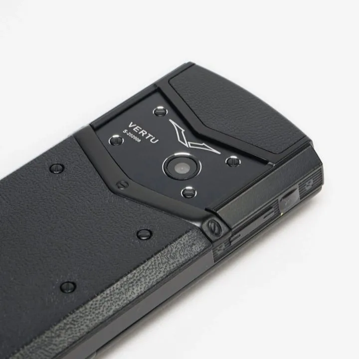 Кнопочный телефон, Vertu888pro slider 6